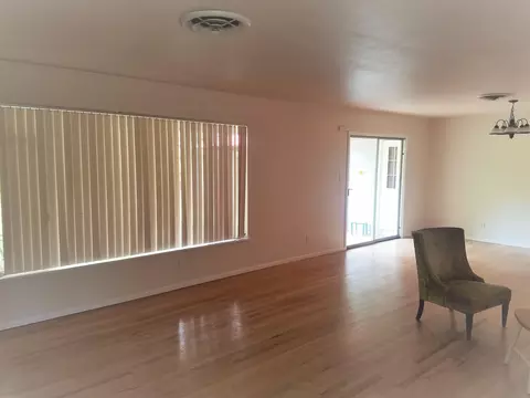 3201 Middleton Ln, Redding, CA 96002 photo 4