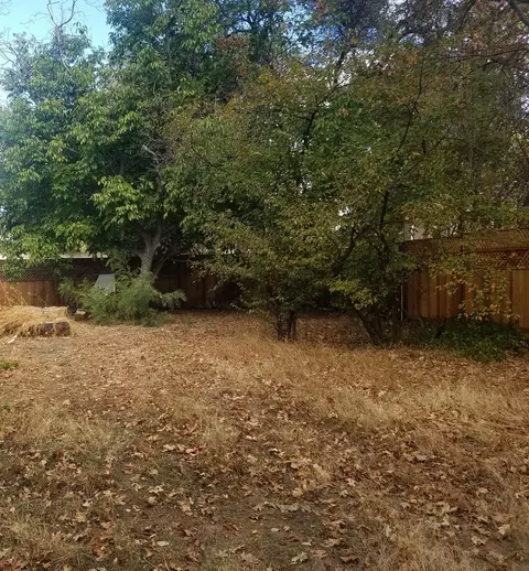 3201 Middleton Ln, Redding, CA 96002 photo 23