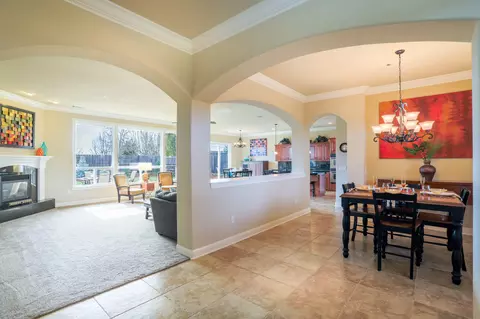 3199 Agassi Ln, Redding, CA 96002 photo 2