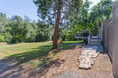 17470 Walker Mine Rd, Redding, CA 96003 photo 41