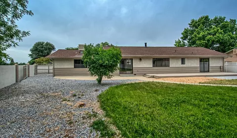 1770 El Verano St, Redding, CA 96002 photo 10