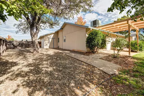 3495 Auburn Dr, Redding, CA 96001 photo 33
