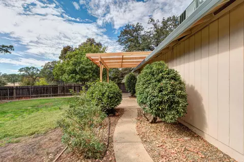 3495 Auburn Dr, Redding, CA 96001 photo 26