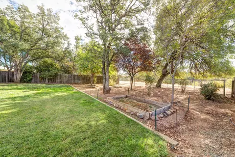3495 Auburn Dr, Redding, CA 96001 photo 31