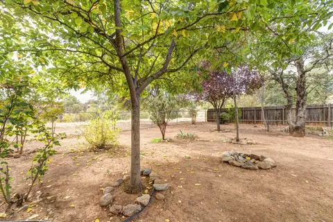 3495 Auburn Dr, Redding, CA 96001 photo 9