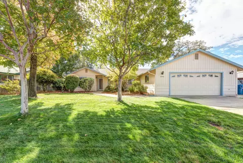 3495 Auburn Dr, Redding, CA 96001 photo 1