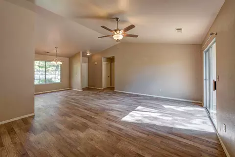 3495 Auburn Dr, Redding, CA 96001 photo 13