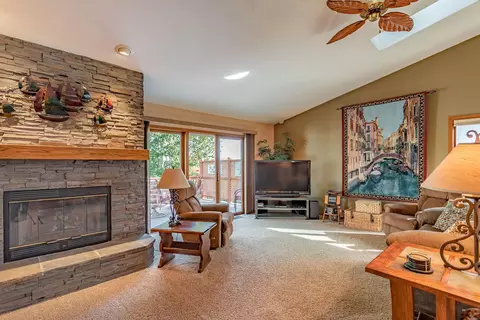 1484 St Andrews Dr, Redding, CA 96003 photo 4