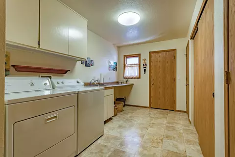 1484 St Andrews Dr, Redding, CA 96003 photo 18