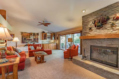 1484 St Andrews Dr, Redding, CA 96003 photo 3