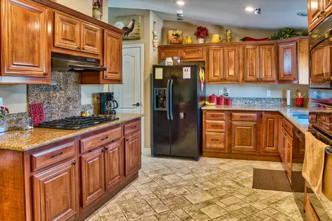 4410 Honeycomb Way, Redding, CA 96003 photo 14