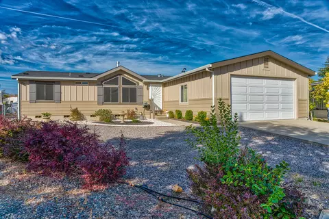4410 Honeycomb Way, Redding, CA 96003 photo 2