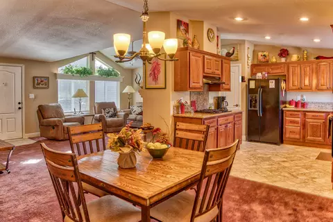 4410 Honeycomb Way, Redding, CA 96003 photo 13