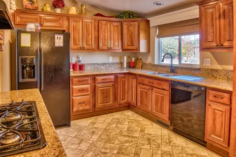 4410 Honeycomb Way, Redding, CA 96003 photo 15