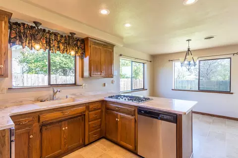 1633 Kildare Dr, Redding, CA 96001 photo 7