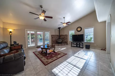 3729 Eagle Pkwy, Redding, CA 96001 photo 5
