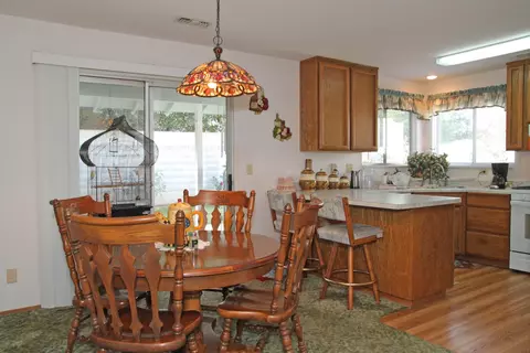 3559 Lake Forest Dr, Redding, CA 96003 photo 5