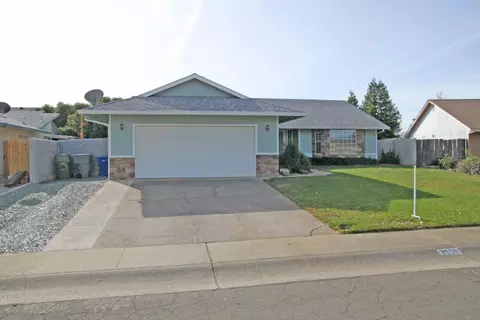 3559 Lake Forest Dr, Redding, CA 96003 photo 2