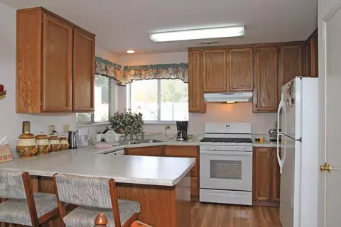 3559 Lake Forest Dr, Redding, CA 96003 photo 6