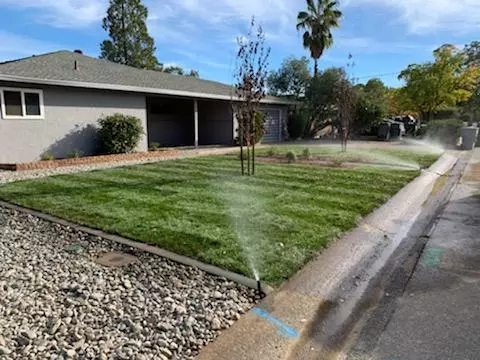 1715 Ridge Dr, Redding, CA 96001 photo 3