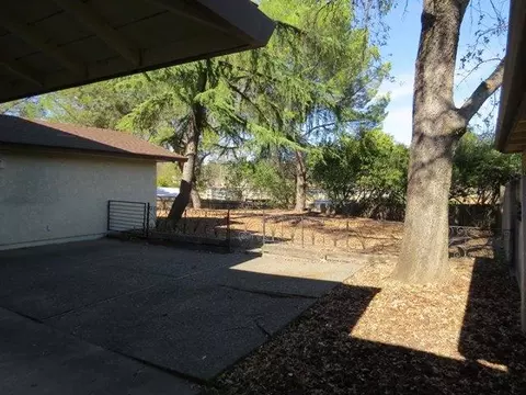 16487 Plateau Cir, Redding, CA 96001 photo 7