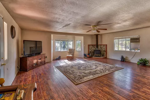 17264 Clarks Ln, Redding, CA 96003 photo 3