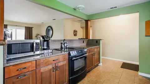 12527 Shalon Dr, Redding, CA 96003 photo 3