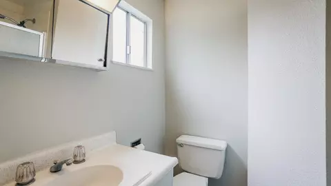 12527 Shalon Dr, Redding, CA 96003 photo 10