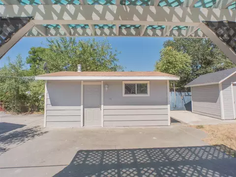 1318 Fig Ln, Corning, CA 96021 photo 2