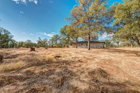 9597 Yuki Yama Ln, Redding, CA 96003 photo 14