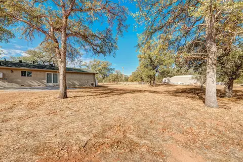 9597 Yuki Yama Ln, Redding, CA 96003 photo 16