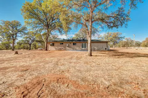 9597 Yuki Yama Ln, Redding, CA 96003 photo 17