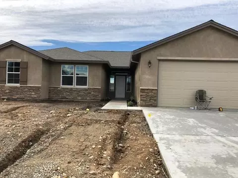 6458 Beretta, Redding, CA 96001 photo 3