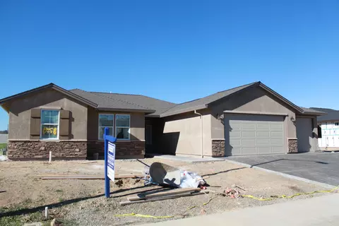 6458 Beretta, Redding, CA 96001 photo 1
