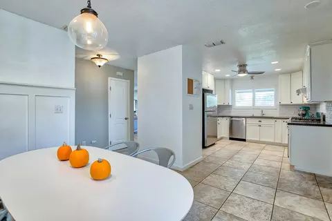 6877 Granada Dr, Redding, CA 96002 photo 14