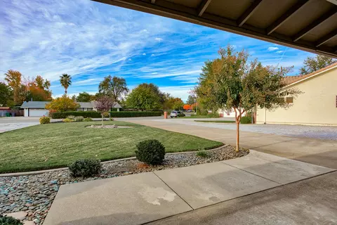6877 Granada Dr, Redding, CA 96002 photo 40