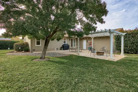 6877 Granada Dr, Redding, CA 96002 photo 30