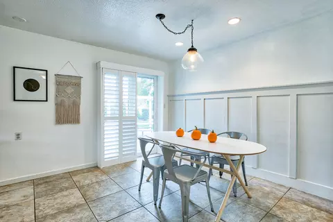 6877 Granada Dr, Redding, CA 96002 photo 15