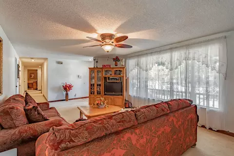 4191 Nelson Dr, Redding, CA 96002 photo 4