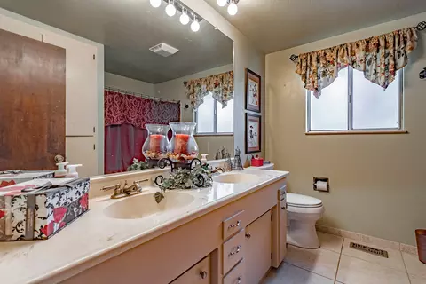 4191 Nelson Dr, Redding, CA 96002 photo 12