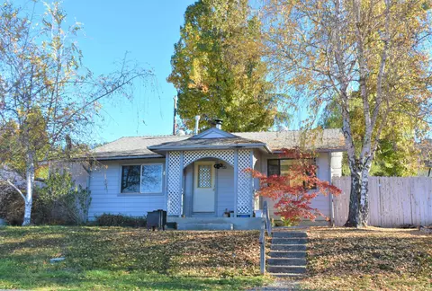 220 Third Ave, Lewiston, CA 96052 photo 1