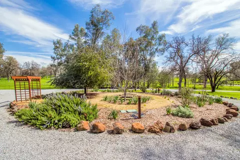 21580 Old Alturas Rd, Redding, CA 96003 photo 4