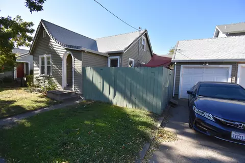 805 Fell St, Redding, CA 96001 photo 17
