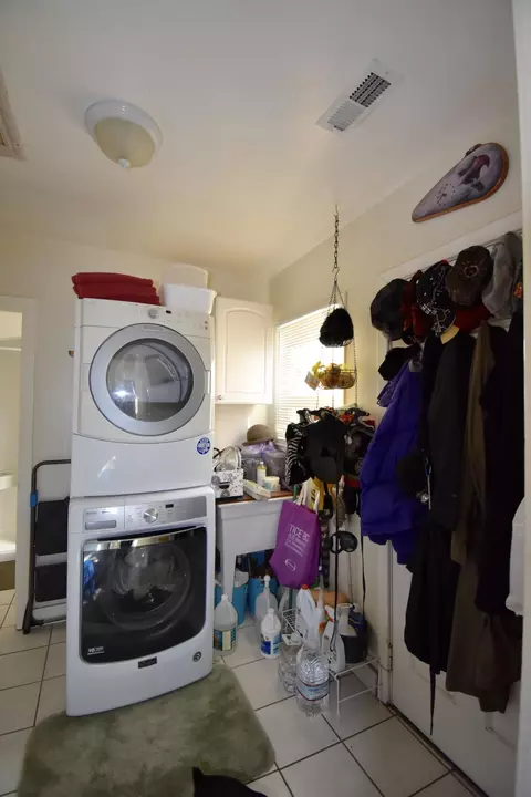 805 Fell St, Redding, CA 96001 photo 30