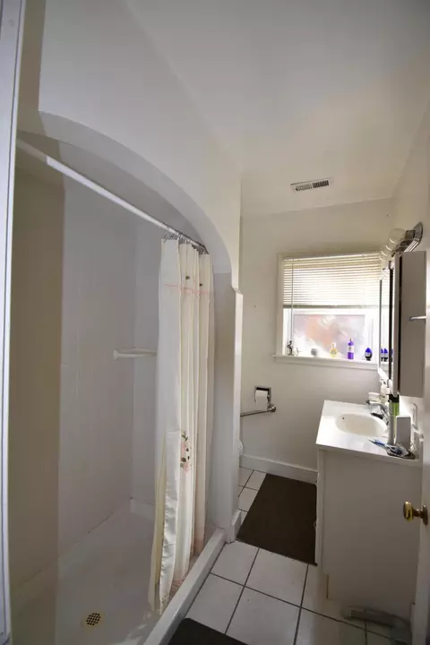 805 Fell St, Redding, CA 96001 photo 32