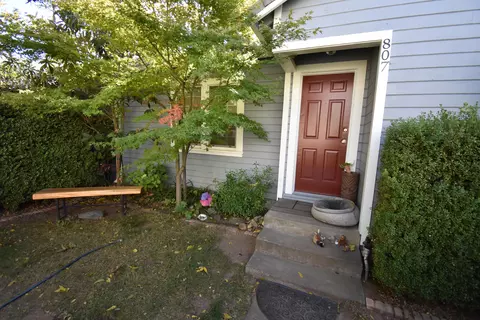 805 Fell St, Redding, CA 96001 photo 11
