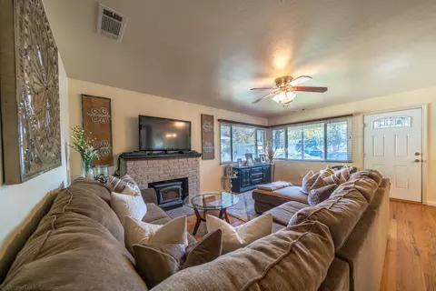 2918 Regal Ave, Redding, CA 96002 photo 3