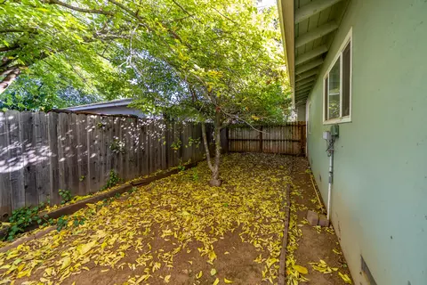 2918 Regal Ave, Redding, CA 96002 photo 26