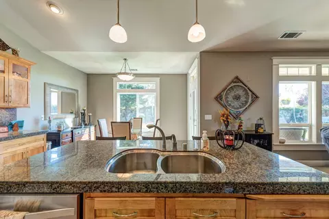 5029 Lost Creek Ct, Redding, CA 96002 photo 10