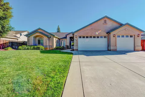 5029 Lost Creek Ct, Redding, CA 96002 photo 1